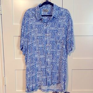 Kenny Flowers blue and white shirt